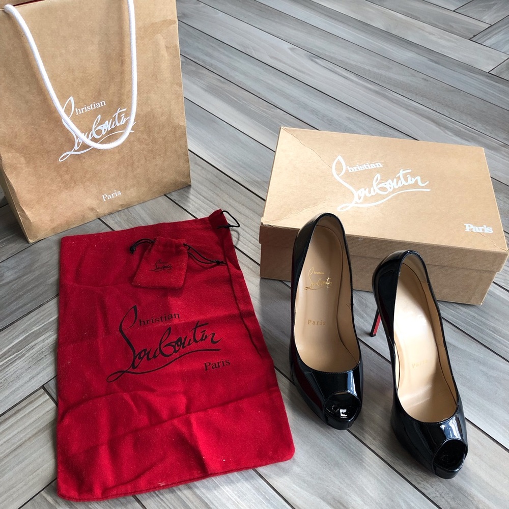 CHRISTIAN LOUBOUTIN Black Patent New Very Prive 36